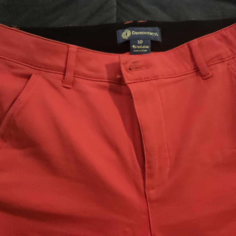 Democracy Women's Red Pants